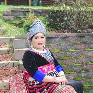 Meet your Posher, Ying